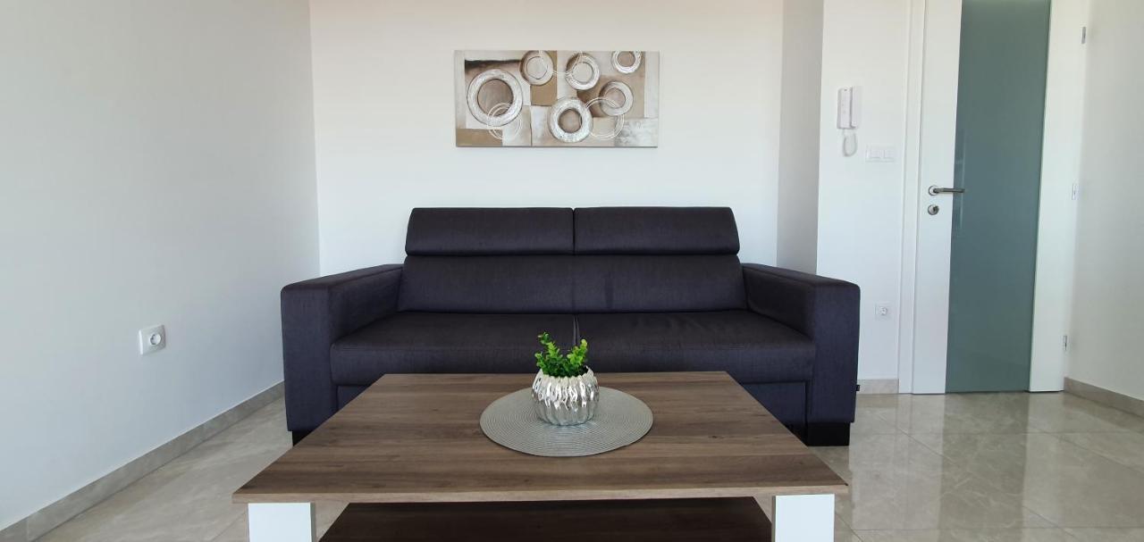 Seahorse Luxury Apartment With Pool And Sea View Novalja Ngoại thất bức ảnh